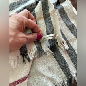 Burberry fine wool scarf